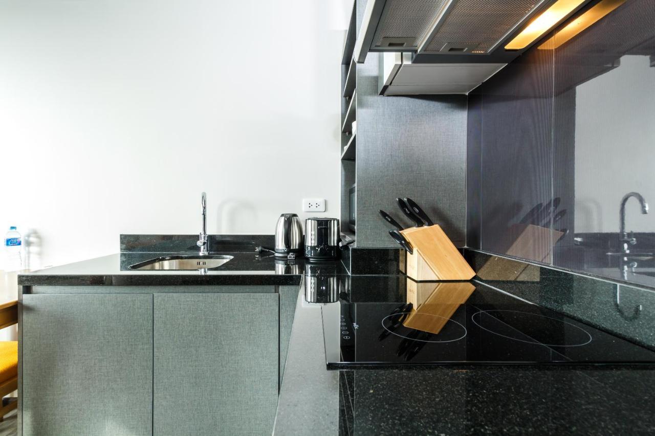 The Deck Condominium By Lofty Patong Екстер'єр фото