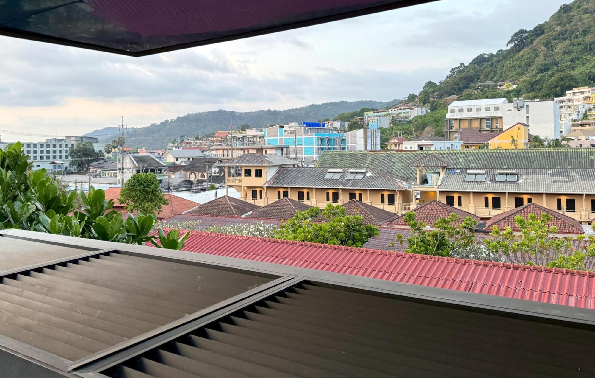 The Deck Condominium By Lofty Patong Екстер'єр фото